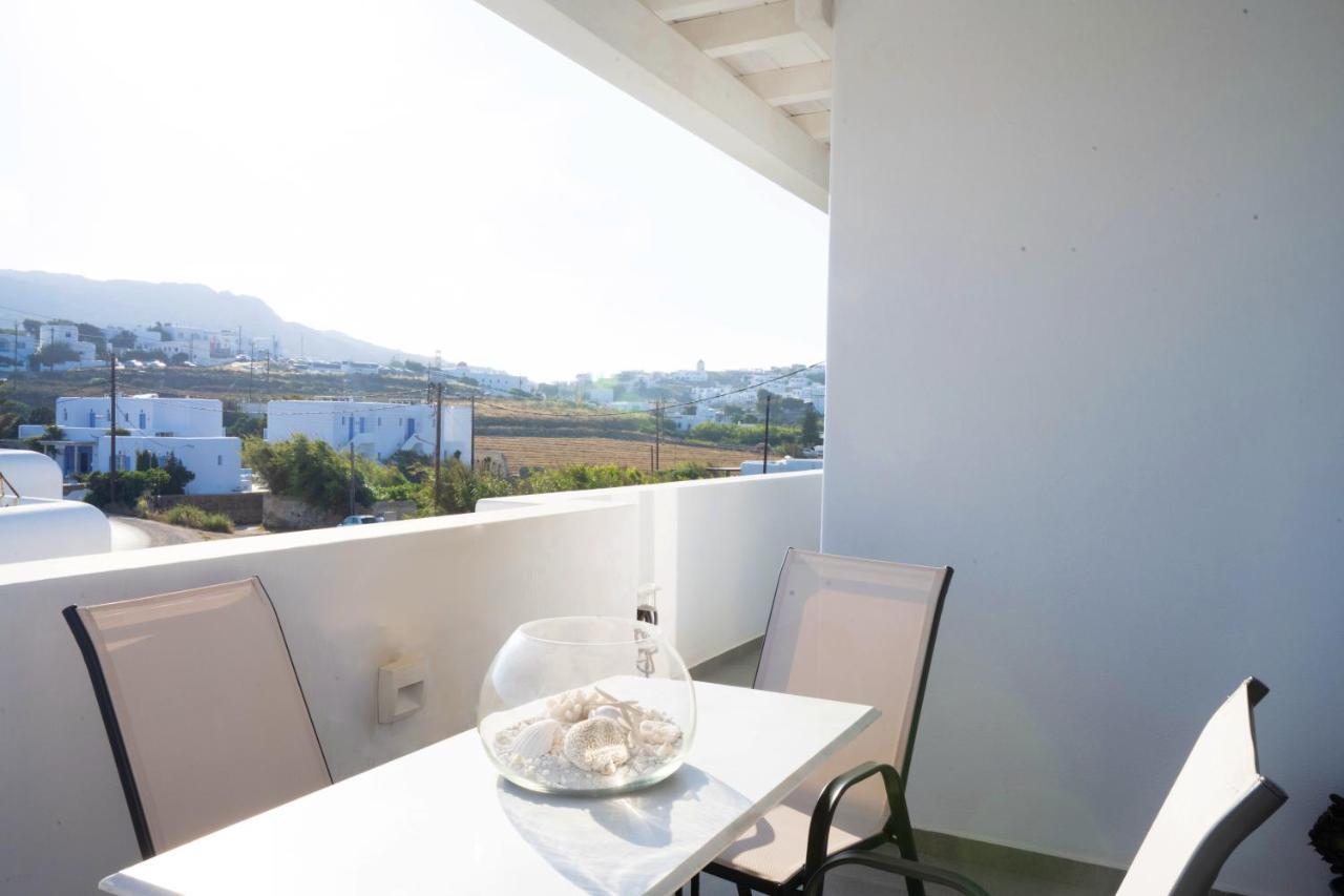 Mykonos Dot